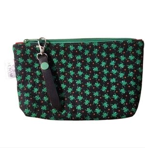 Black and Green Patterned Women's Wristlet
